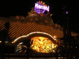 Las Vegas by night !!
un spectacle... hahurissant !!