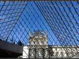 Sous la Pyramide du Louvre - Paris