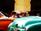 La Havane : taxi driver , l'attente ...