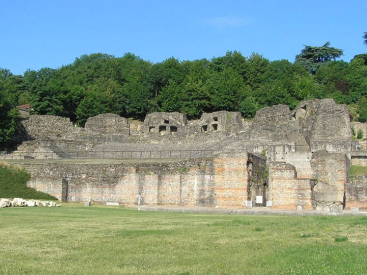 Photo De Voyage En France N L Od On Gallo Romain Ou Petit Th Tre